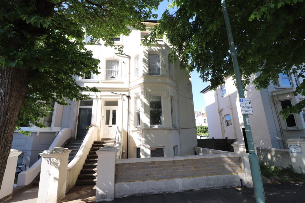 Clarendon Villas Front.JPG